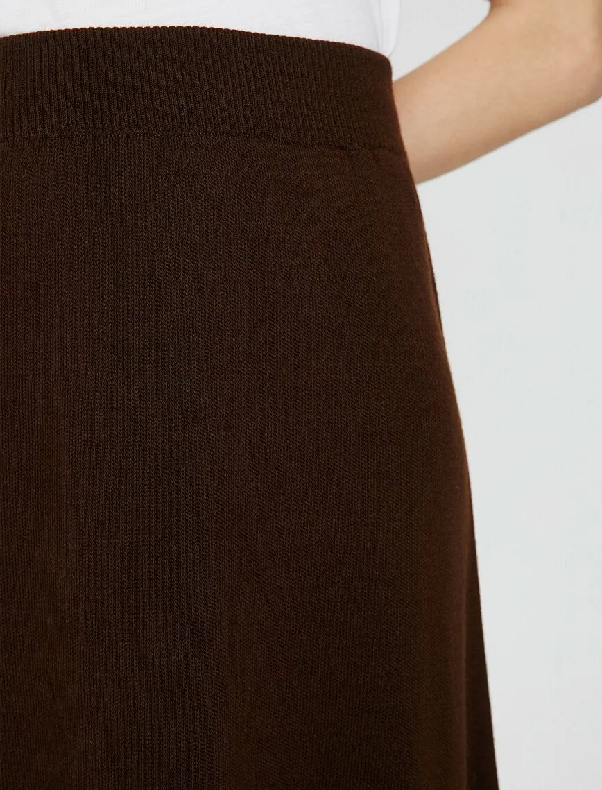 12240 Brown Midi Skirt