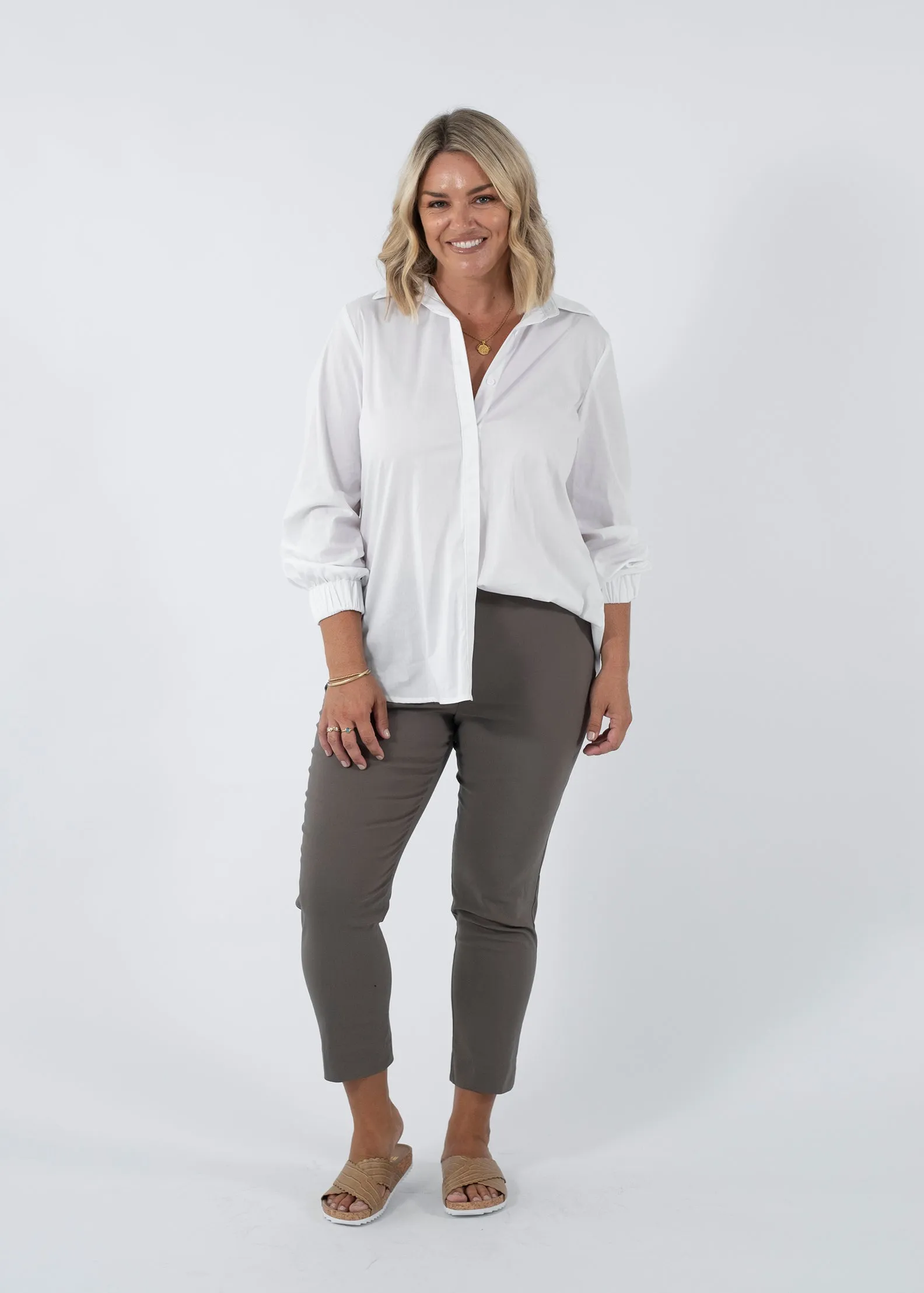 Everyday 7/8 Miracle Bengaline Pant in Bark Neutral