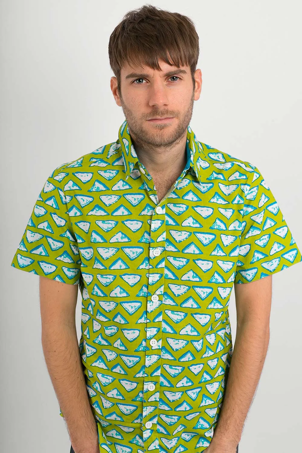 Green Blue Triangular Print Cotton Slim Fit Mens Shirt Short Sleeve