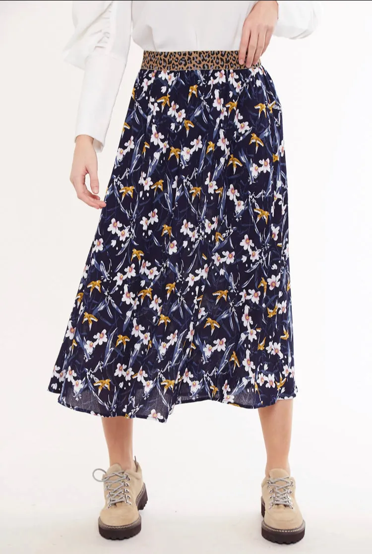 Hanan Swallow Print Midi Skirt By Louche