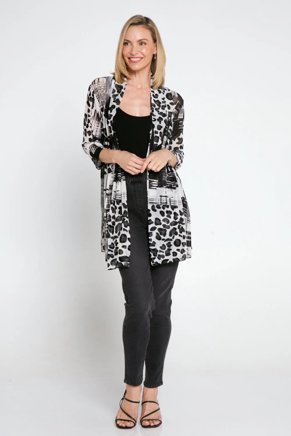 Lexie Easy Fit Jacket - Snow Leopard