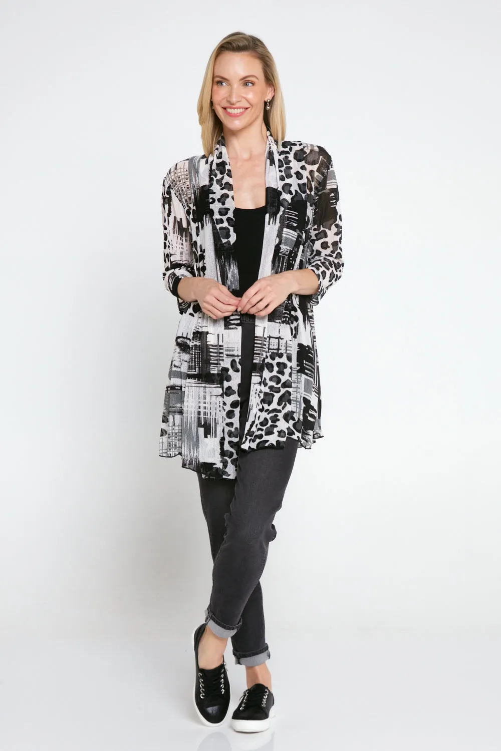 Lexie Easy Fit Jacket - Snow Leopard