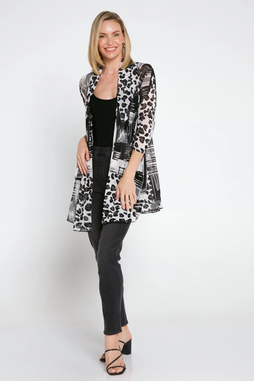 Lexie Easy Fit Jacket - Snow Leopard