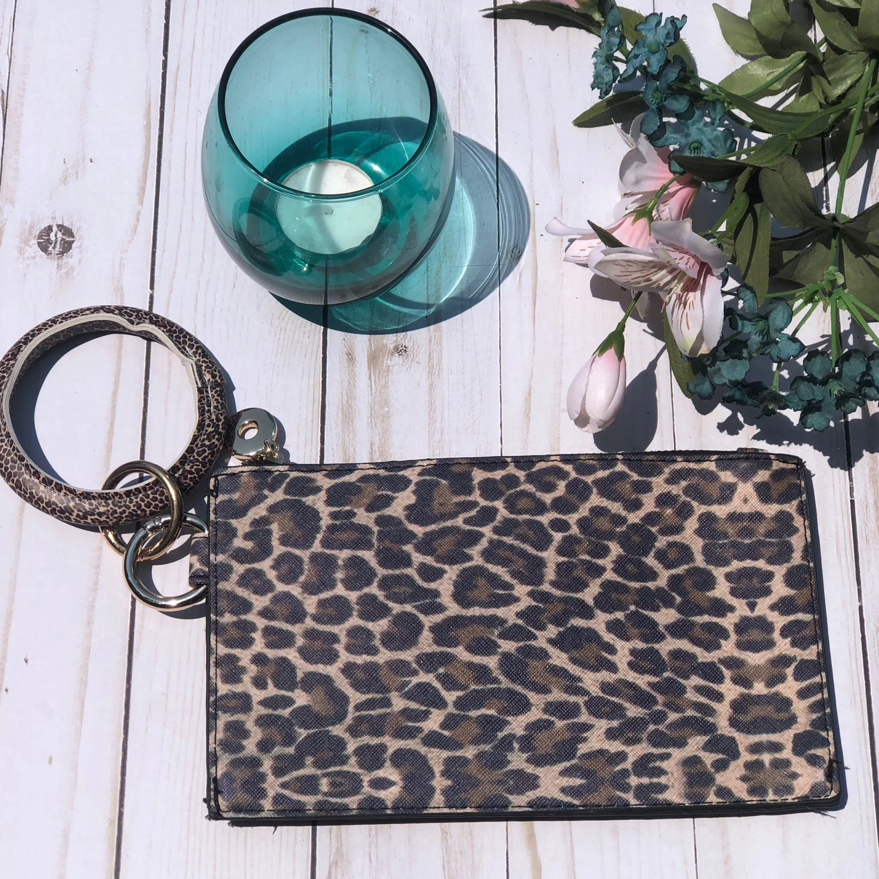 Over Sized Bangle Key Chain With Wallet