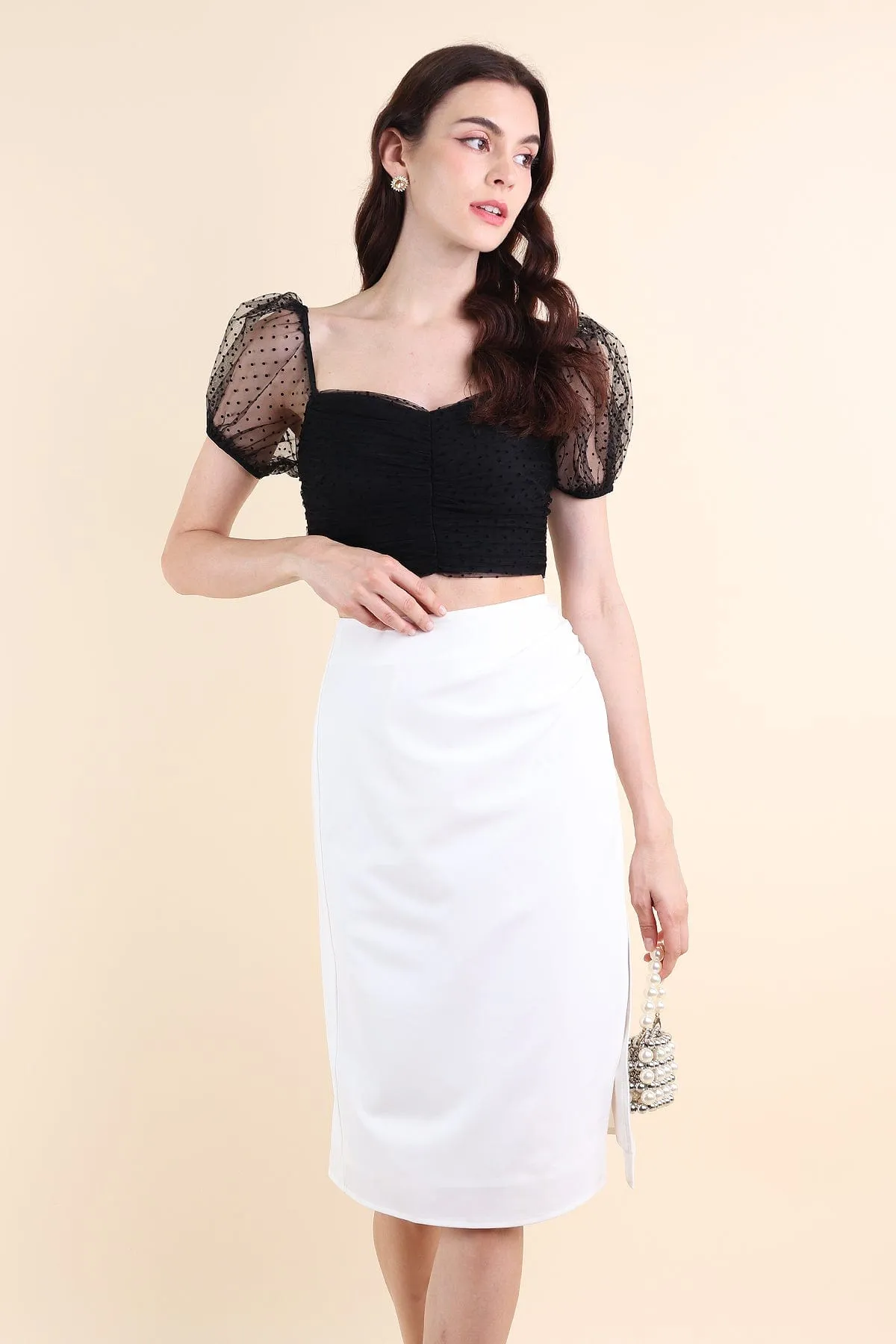 PIA RUCHED SLIT MIDI SKIRT IN WHITE