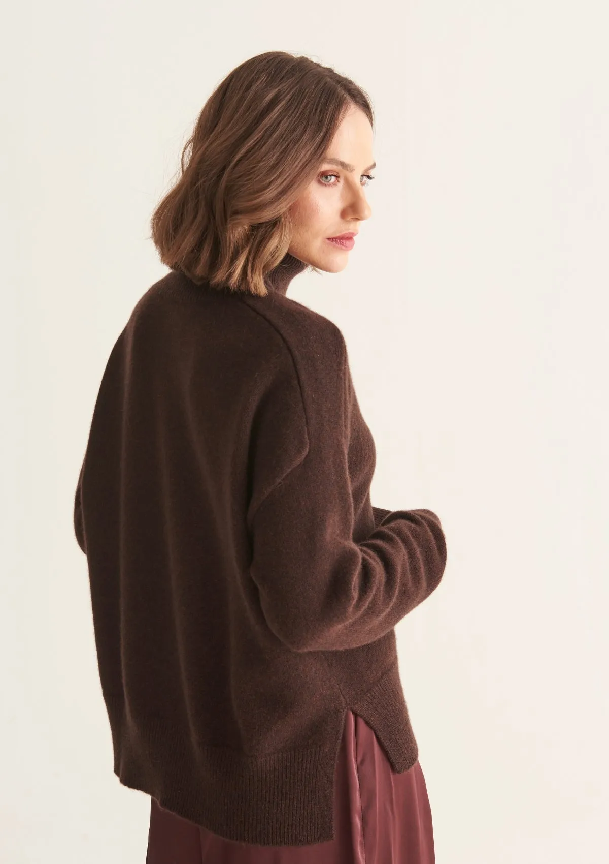 Ribbed Trim Polo Sweater in Rye Brown