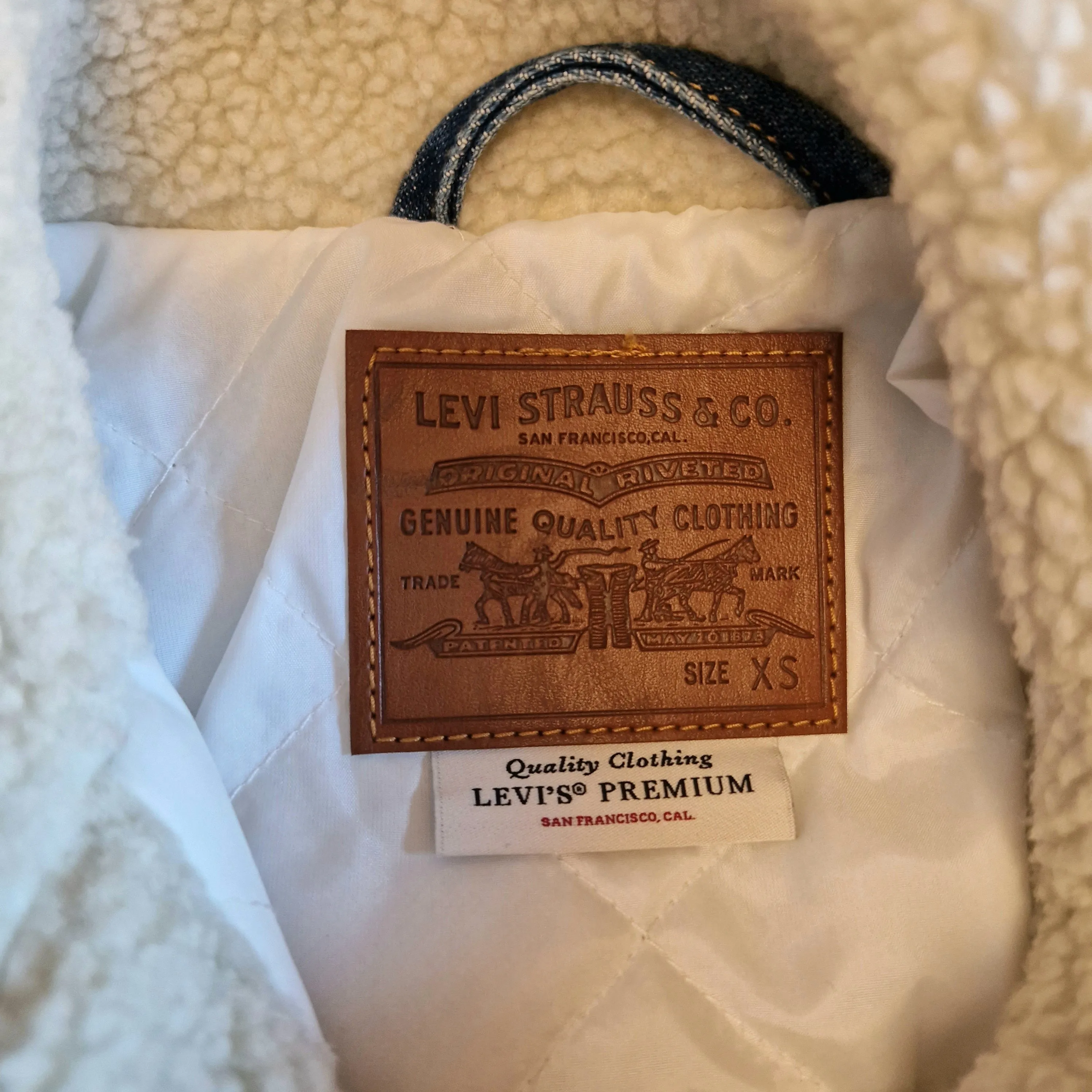 Sherpa Levi's