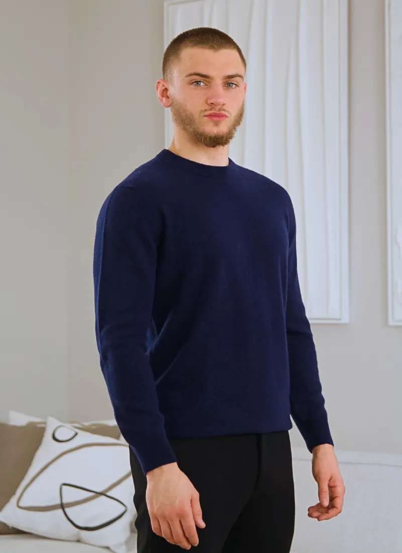 Soft Wool Fine Knit Sweater - Navy